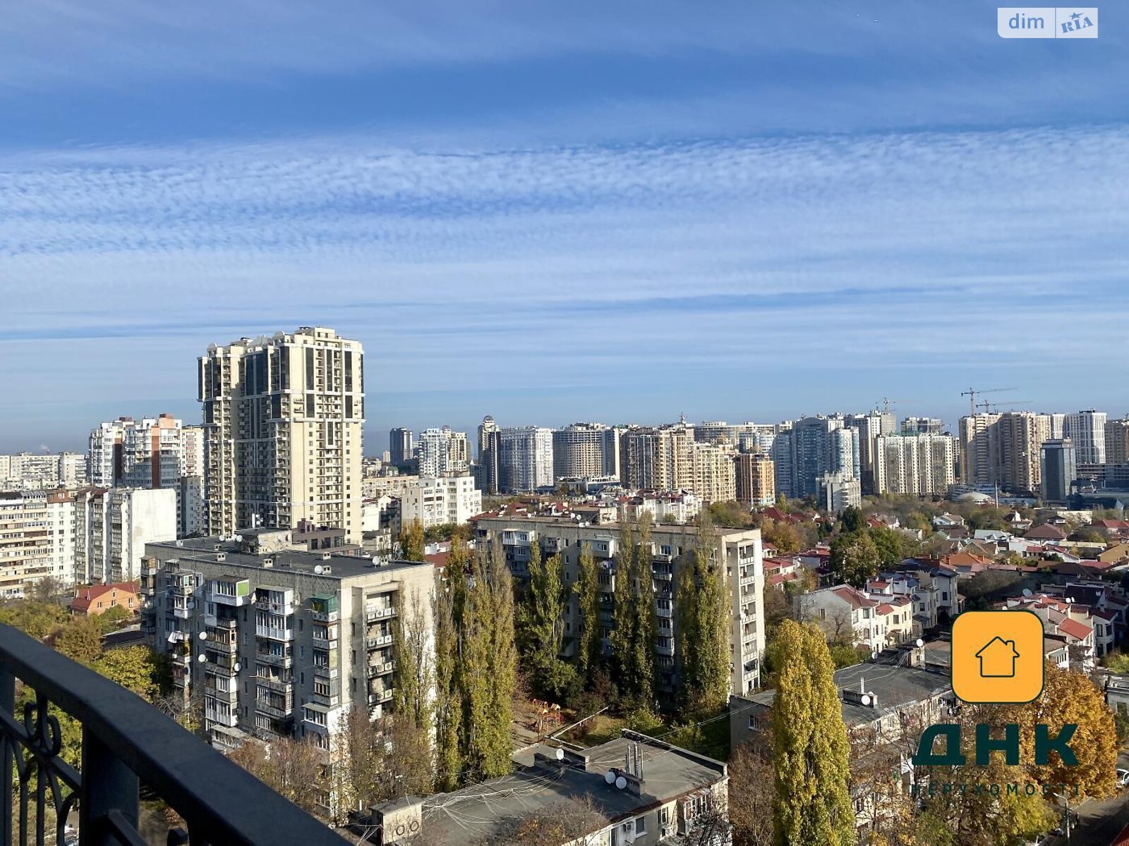 Продажа двухкомнатной квартиры в Одессе, на пер. Клубничный 24, район Средний Фонтан фото 1 Продажа двухкомнатной квартиры в Одессе, на пер. Клубничный 24, район Средний Фонтан фото 1