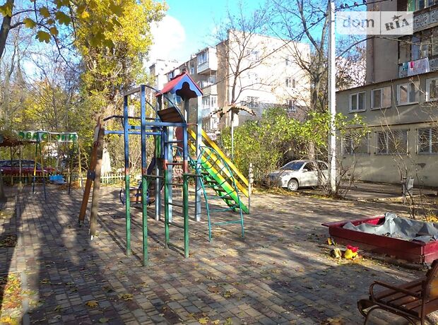 Продаж однокімнатної квартири в Одесі, на вул. Кондрашина, район Середній Фонтан фото 1 Продаж однокімнатної квартири в Одесі, на вул. Кондрашина, район Середній Фонтан фото 1