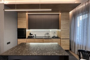 Продажа трехкомнатной квартиры в Одессе, на пер. Кордонный 2/2, район Средний Фонтан фото 2