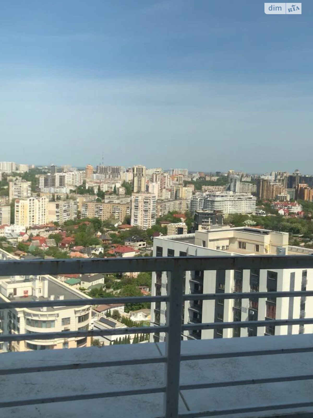 Продажа четырехкомнатной квартиры в Одессе, на ул. Новобереговая 12А, район Средний Фонтан фото 1