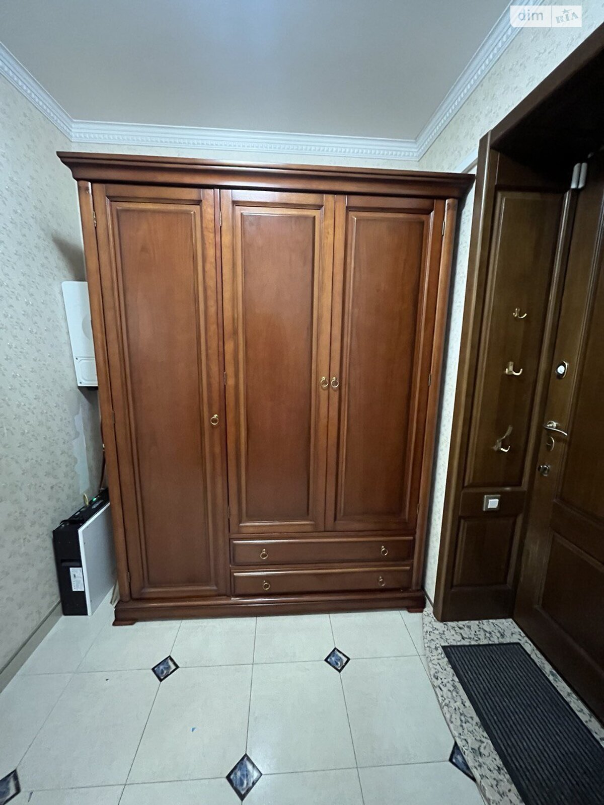 Продажа трехкомнатной квартиры в Одессе, на ул. Одесской громады, район Средний Фонтан фото 1 Продажа трехкомнатной квартиры в Одессе, на ул. Одесской громады, район Средний Фонтан фото 1