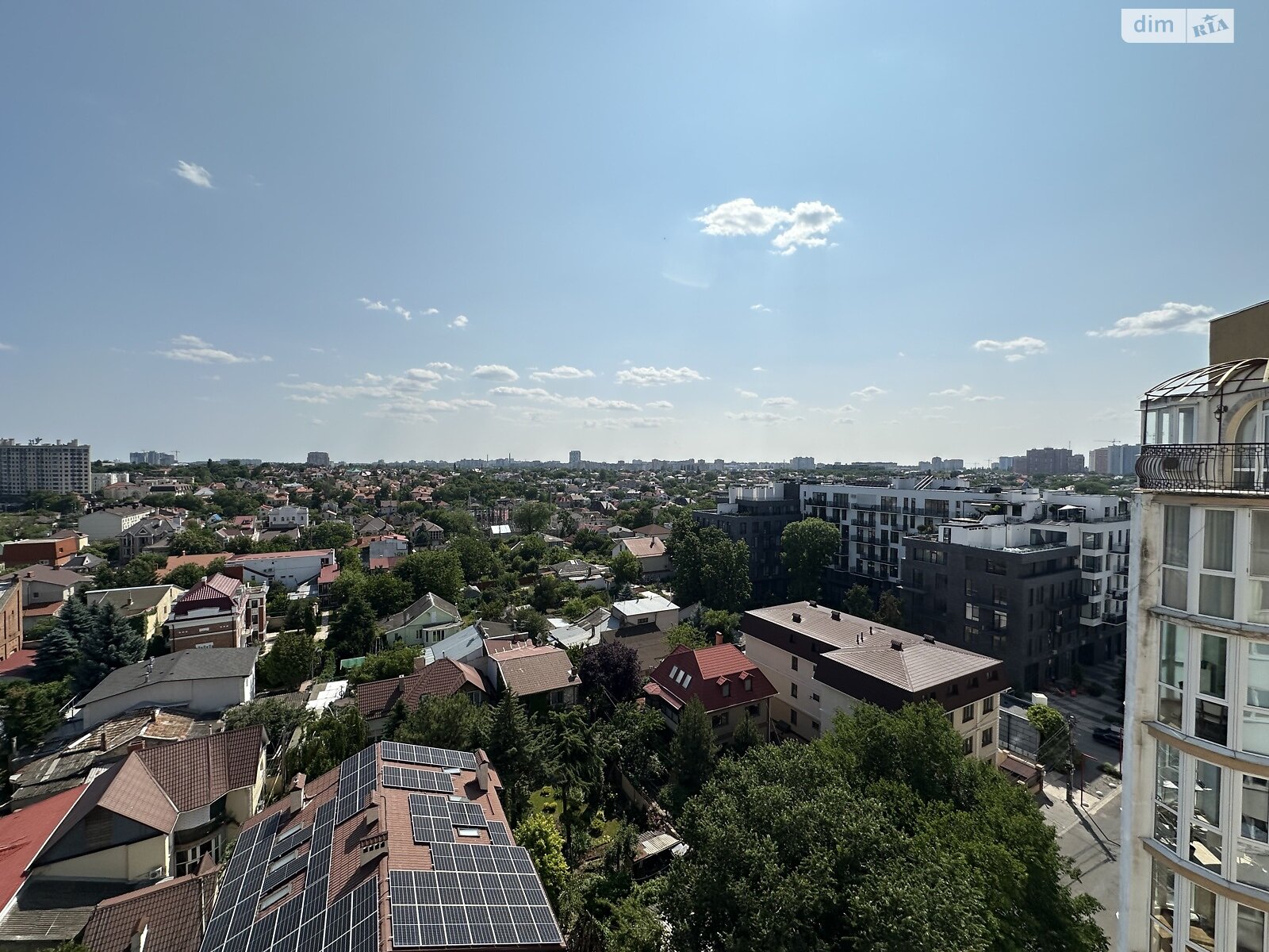 Продаж чотирикімнатної квартири в Одесі, на вул. Одеської громади 2А, район Середній Фонтан фото 1 Продаж чотирикімнатної квартири в Одесі, на вул. Одеської громади 2А, район Середній Фонтан фото 1