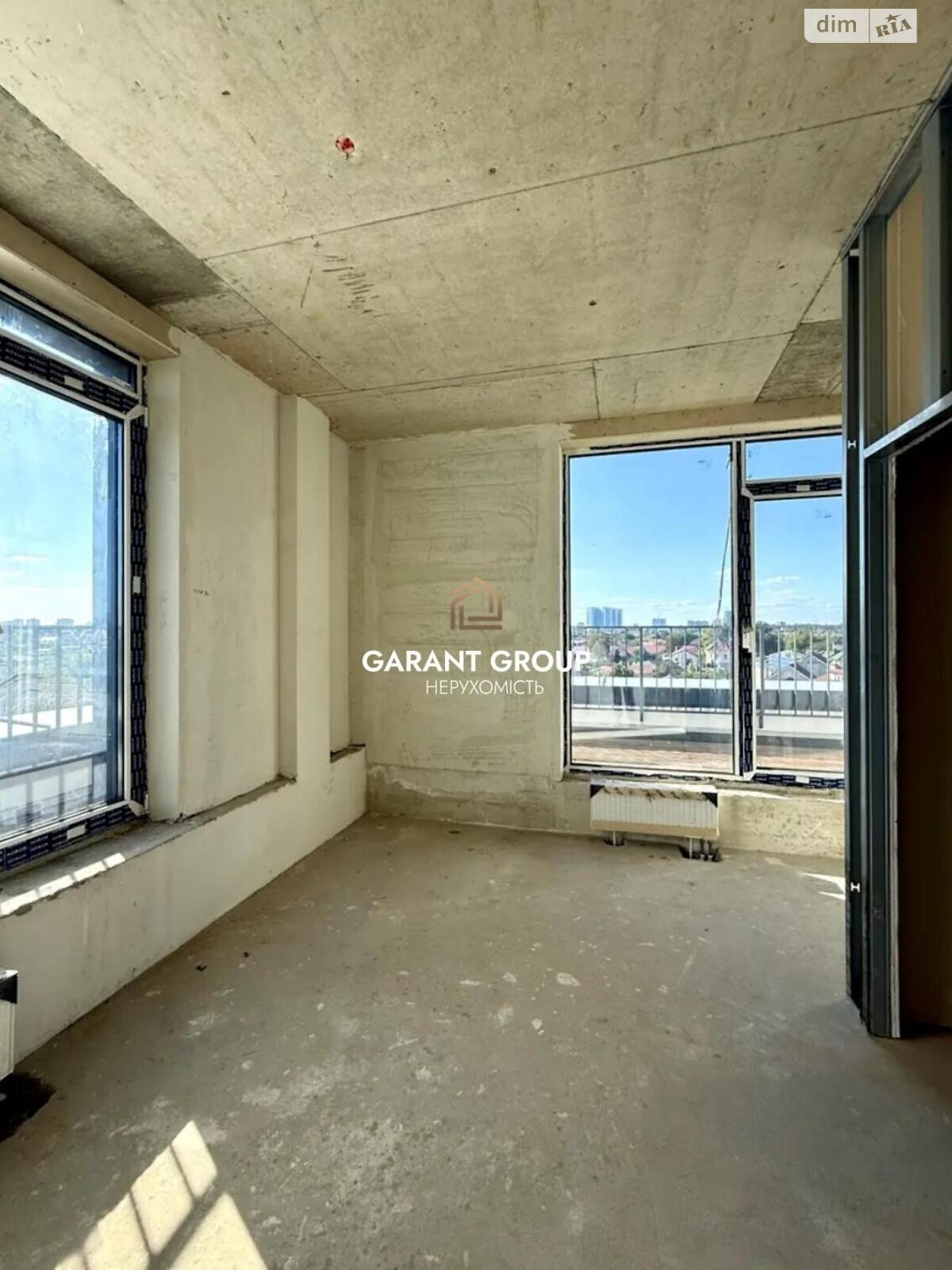 Продаж чотирикімнатної квартири в Одесі, на вул. Одеської громади, район Середній Фонтан фото 1