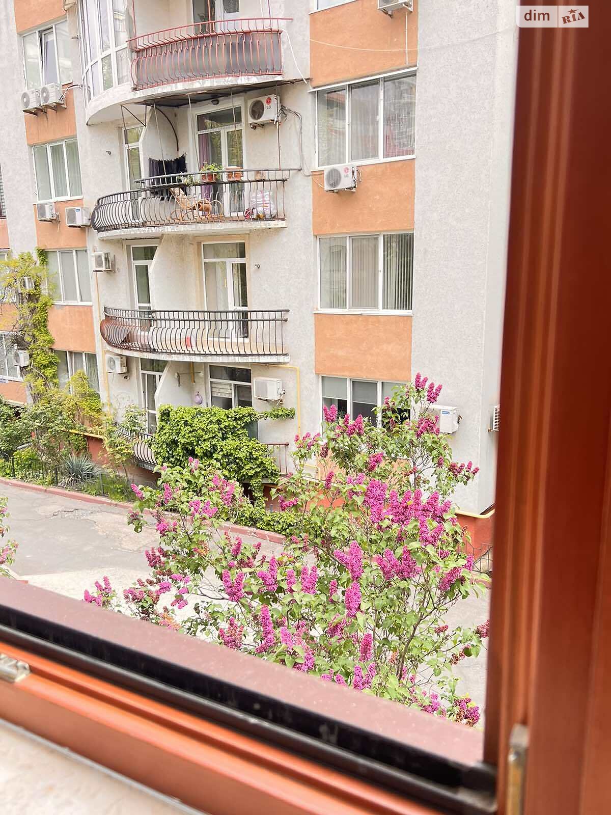 Продажа четырехкомнатной квартиры в Одессе, на пер. Педагогический 3/2, район Средний Фонтан фото 1