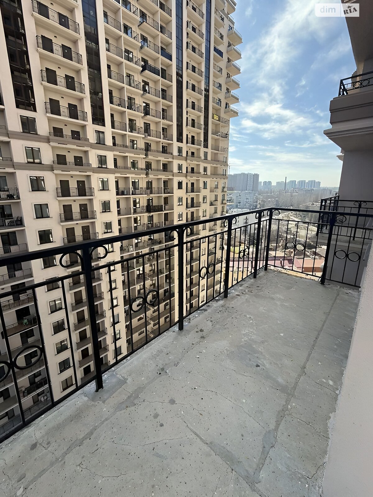 Продажа двухкомнатной квартиры в Одессе, на дор. Фонтанская 25, район Аркадия фото 1
