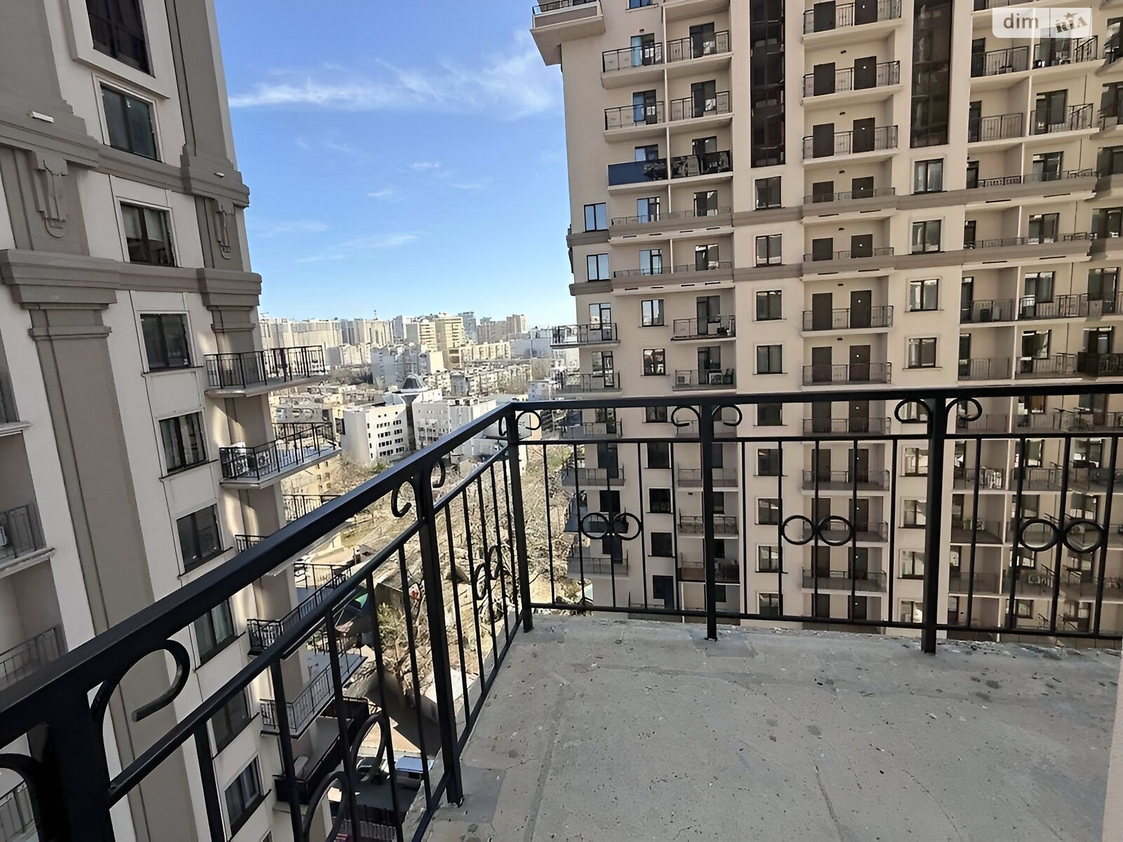 Продажа двухкомнатной квартиры в Одессе, на дор. Фонтанская 25, район Аркадия фото 1 Продажа двухкомнатной квартиры в Одессе, на дор. Фонтанская 25, район Аркадия фото 1