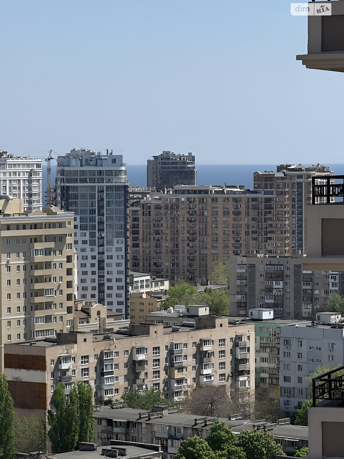 Продаж двокімнатної квартири в Одесі, на дор. Фонтанська 25, район Середній Фонтан фото 1 Продаж двокімнатної квартири в Одесі, на дор. Фонтанська 25, район Середній Фонтан фото 1