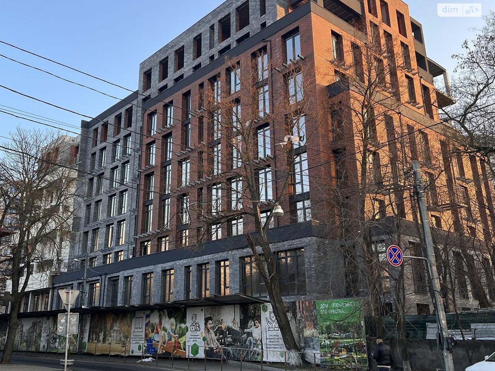 Продаж однокімнатної квартири в Одесі, на дор. Фонтанська 71, район Середній Фонтан фото 1 Продаж однокімнатної квартири в Одесі, на дор. Фонтанська 71, район Середній Фонтан фото 1