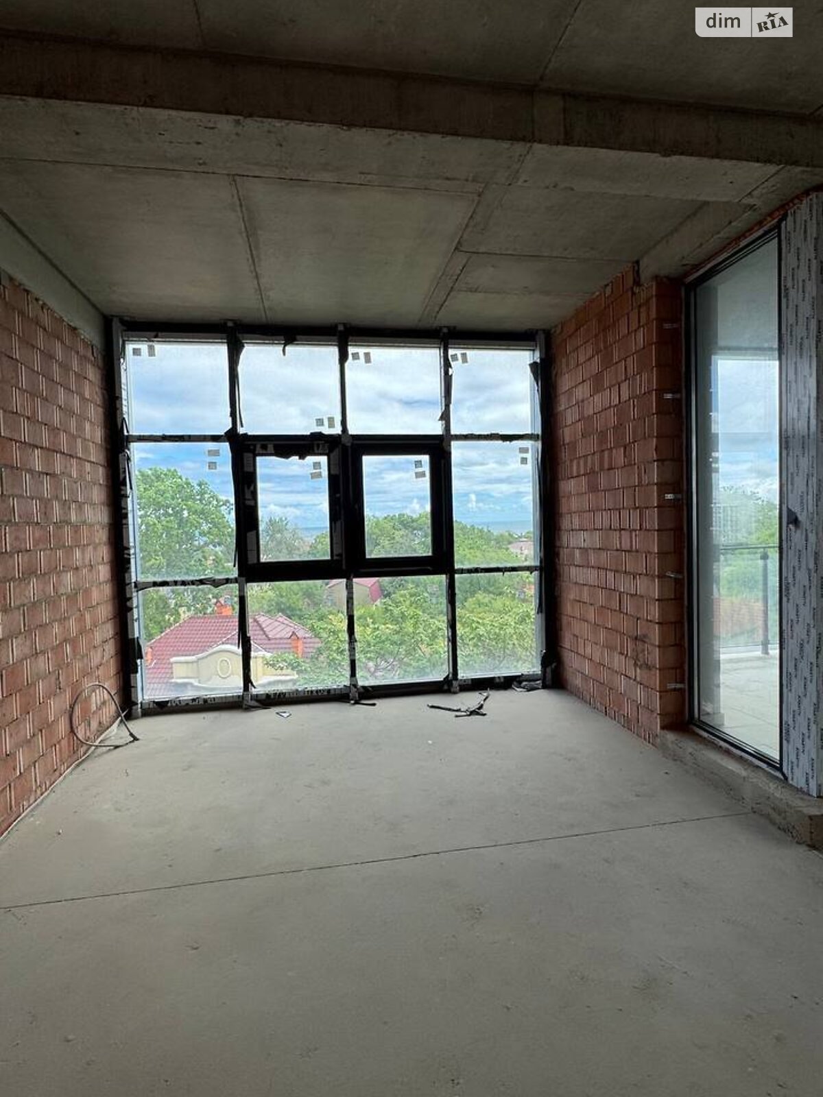 Продаж чотирикімнатної квартири в Одесі, на вул. Рєпіна 1Б, кв. 49, район Середній Фонтан фото 1 Продаж чотирикімнатної квартири в Одесі, на вул. Рєпіна 1Б, кв. 49, район Середній Фонтан фото 1