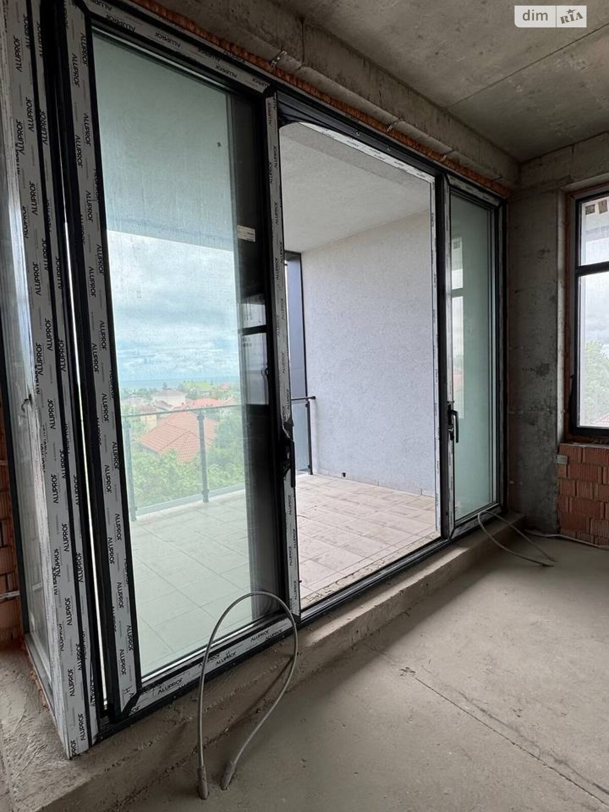 Продаж чотирикімнатної квартири в Одесі, на вул. Рєпіна 1Б, кв. 49, район Середній Фонтан фото 1 Продаж чотирикімнатної квартири в Одесі, на вул. Рєпіна 1Б, кв. 49, район Середній Фонтан фото 1