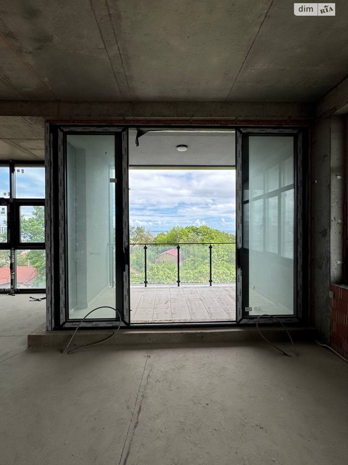 Продаж чотирикімнатної квартири в Одесі, на вул. Рєпіна 1Б, кв. 49, район Середній Фонтан фото 1 Продаж чотирикімнатної квартири в Одесі, на вул. Рєпіна 1Б, кв. 49, район Середній Фонтан фото 1