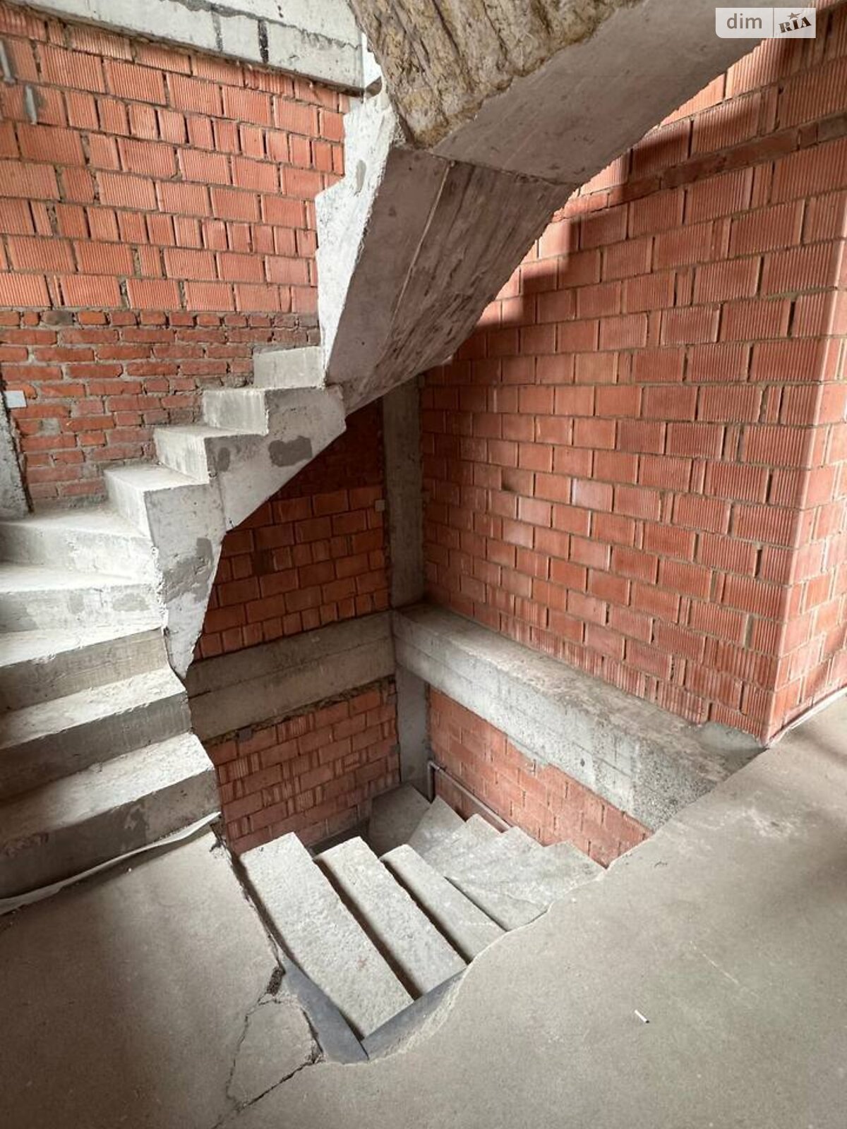 Продаж чотирикімнатної квартири в Одесі, на вул. Рєпіна 1Б, кв. 49, район Середній Фонтан фото 1 Продаж чотирикімнатної квартири в Одесі, на вул. Рєпіна 1Б, кв. 49, район Середній Фонтан фото 1