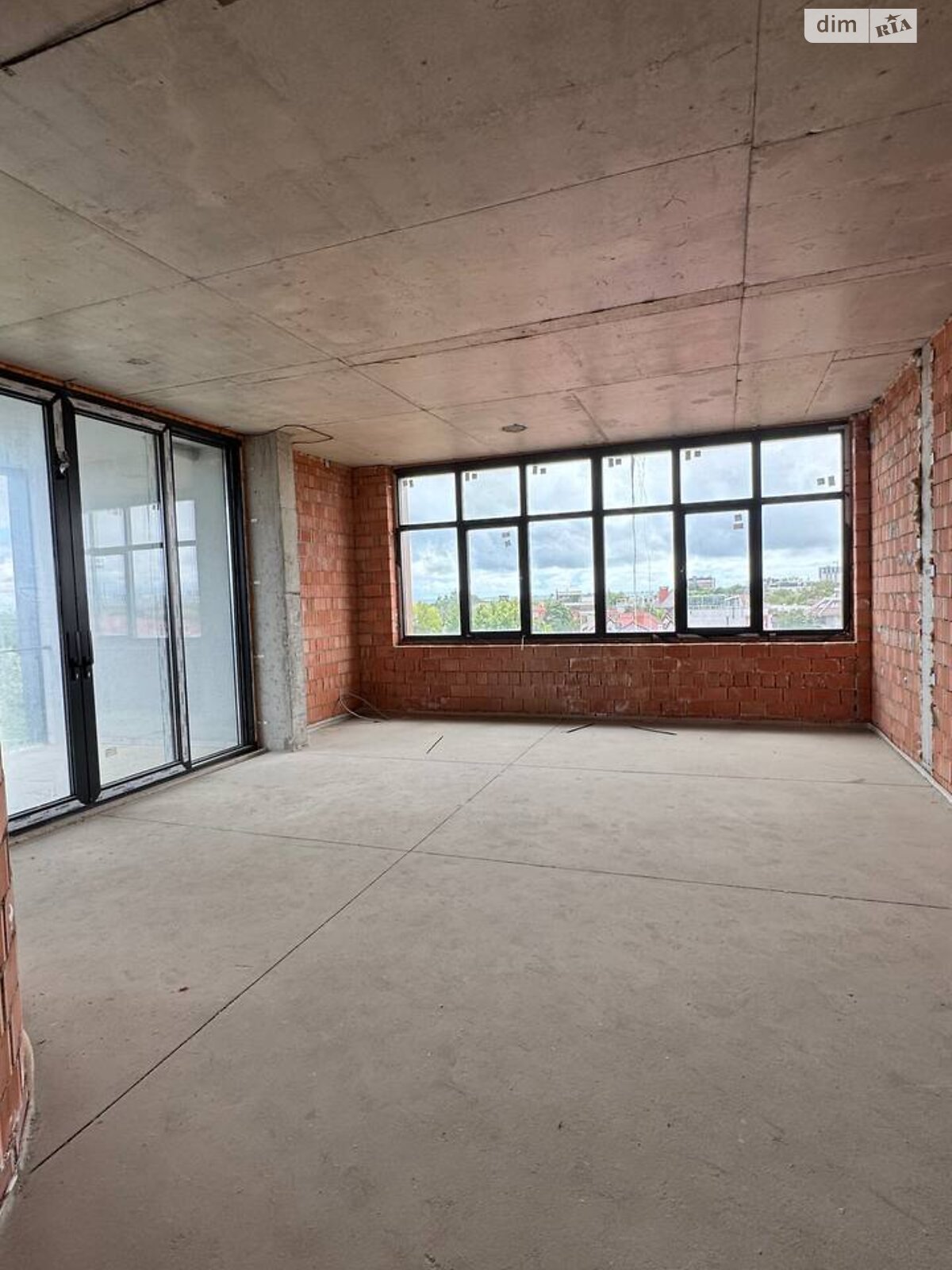 Продаж чотирикімнатної квартири в Одесі, на вул. Рєпіна 1Б, кв. 49, район Середній Фонтан фото 1 Продаж чотирикімнатної квартири в Одесі, на вул. Рєпіна 1Б, кв. 49, район Середній Фонтан фото 1