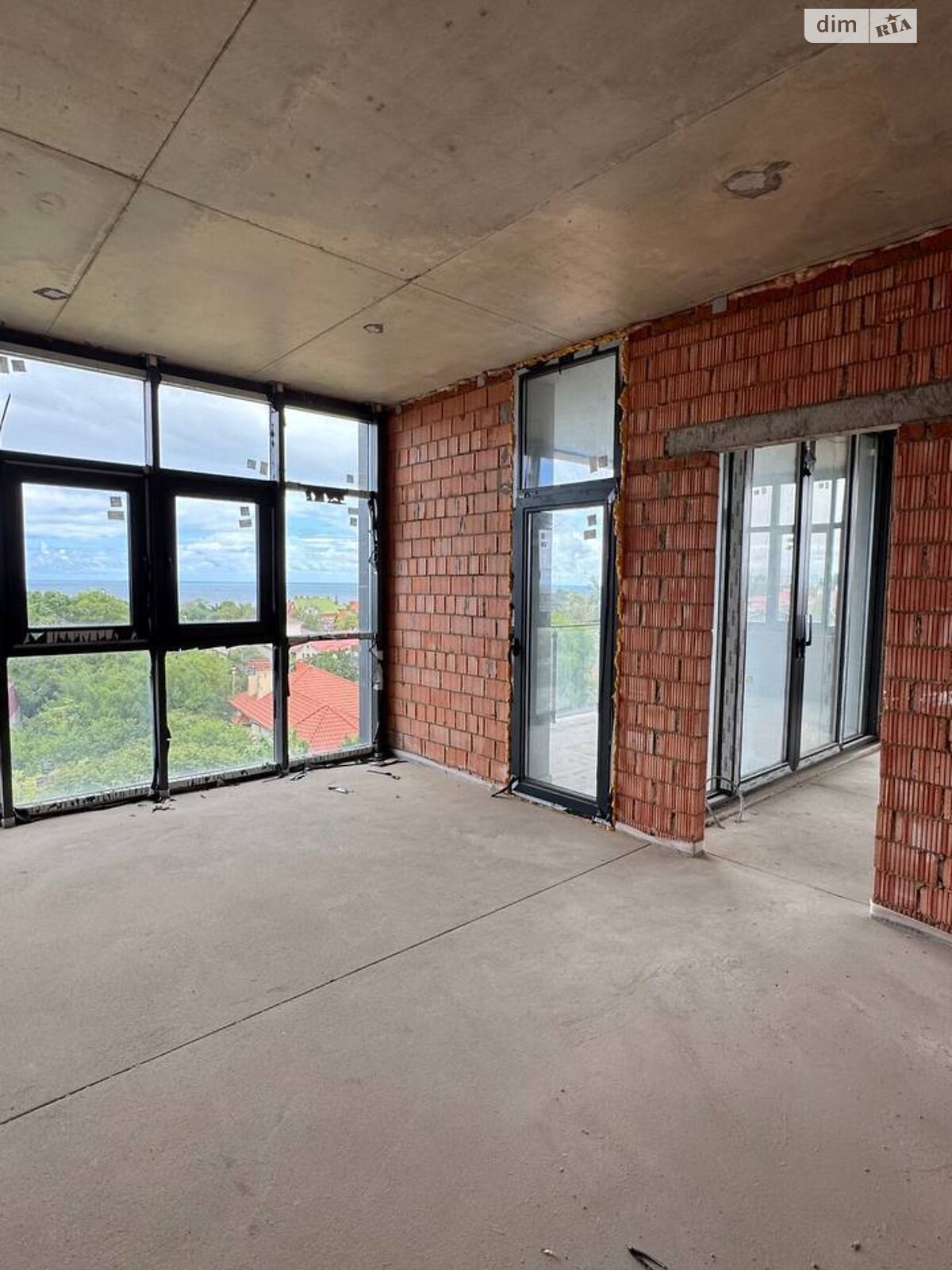 Продаж чотирикімнатної квартири в Одесі, на вул. Рєпіна 1Б, кв. 49, район Середній Фонтан фото 1 Продаж чотирикімнатної квартири в Одесі, на вул. Рєпіна 1Б, кв. 49, район Середній Фонтан фото 1