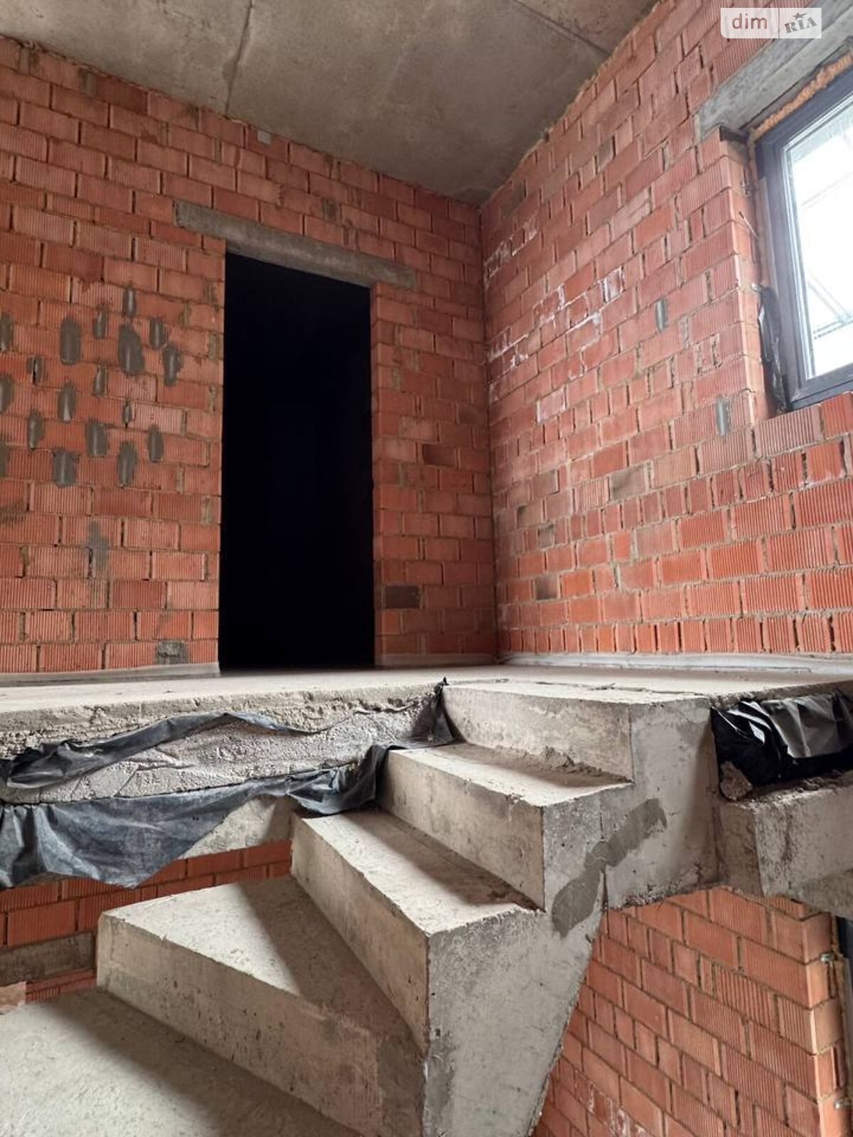 Продаж чотирикімнатної квартири в Одесі, на вул. Рєпіна 1Б, кв. 49, район Середній Фонтан фото 1 Продаж чотирикімнатної квартири в Одесі, на вул. Рєпіна 1Б, кв. 49, район Середній Фонтан фото 1