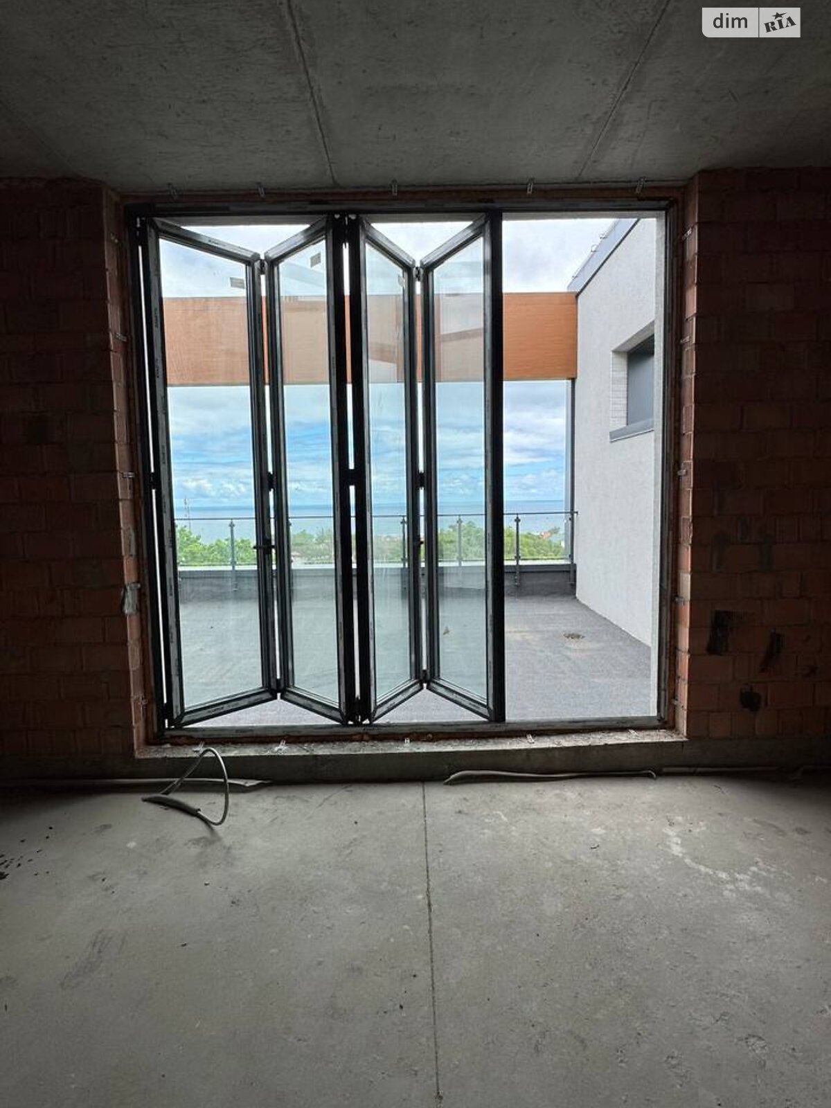 Продаж чотирикімнатної квартири в Одесі, на вул. Рєпіна 1Б, кв. 49, район Середній Фонтан фото 1 Продаж чотирикімнатної квартири в Одесі, на вул. Рєпіна 1Б, кв. 49, район Середній Фонтан фото 1