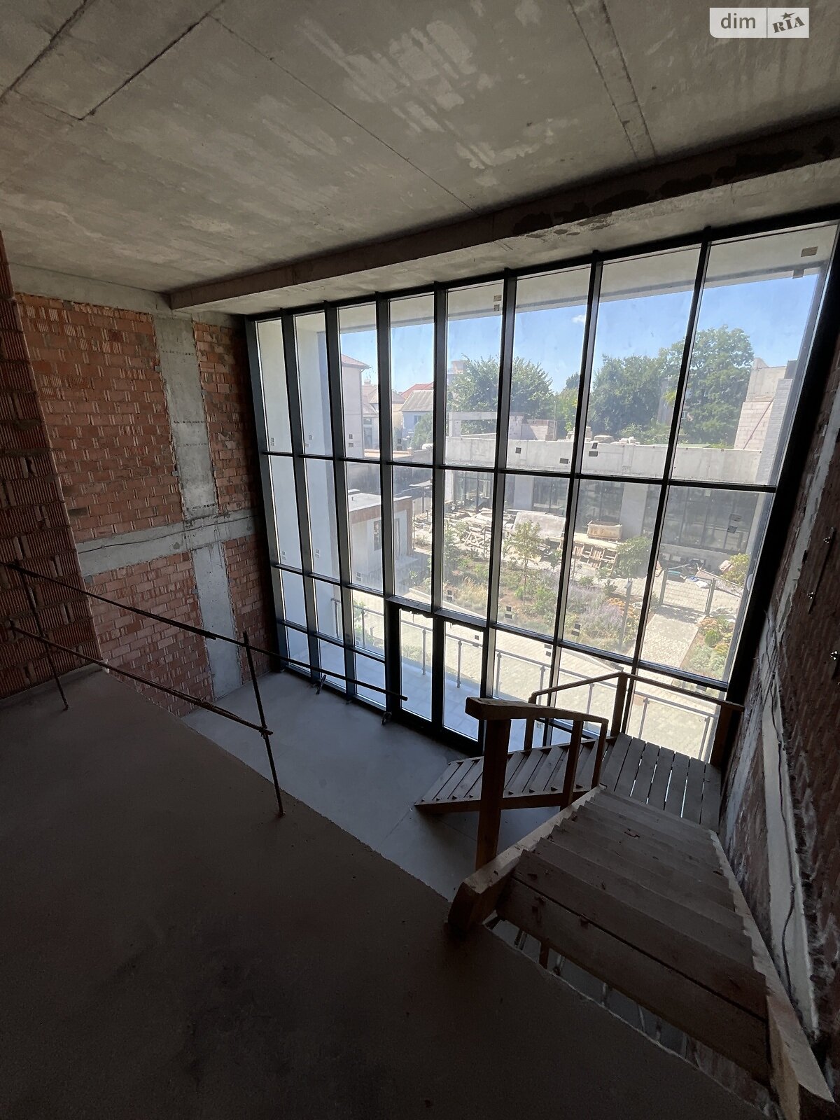 Продаж трикімнатної квартири в Одесі, на вул. Рєпіна 1Б, район Середній Фонтан фото 1