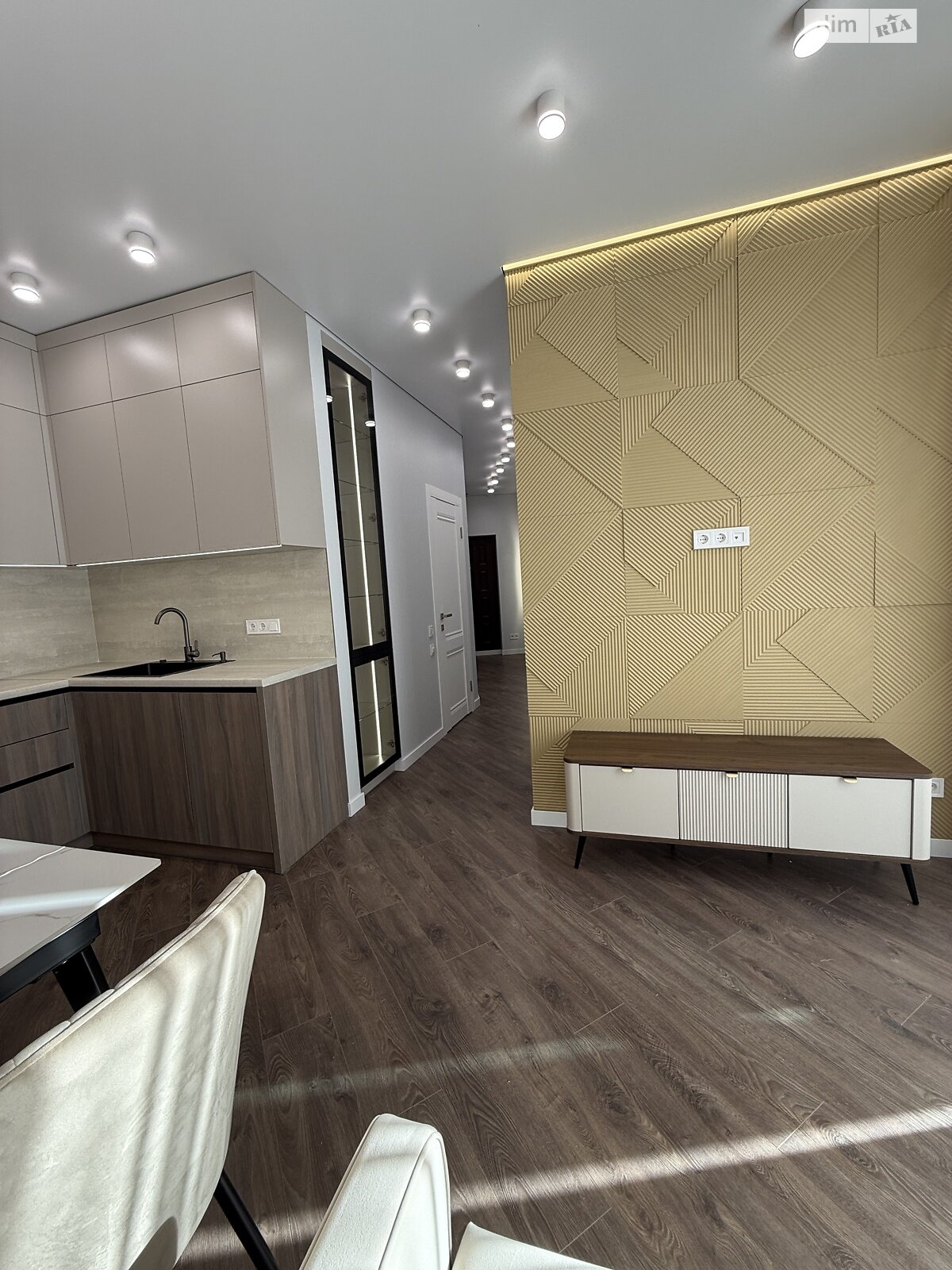 Продажа однокомнатной квартиры в Одессе, на ул. Краснова, район Приморский фото 1