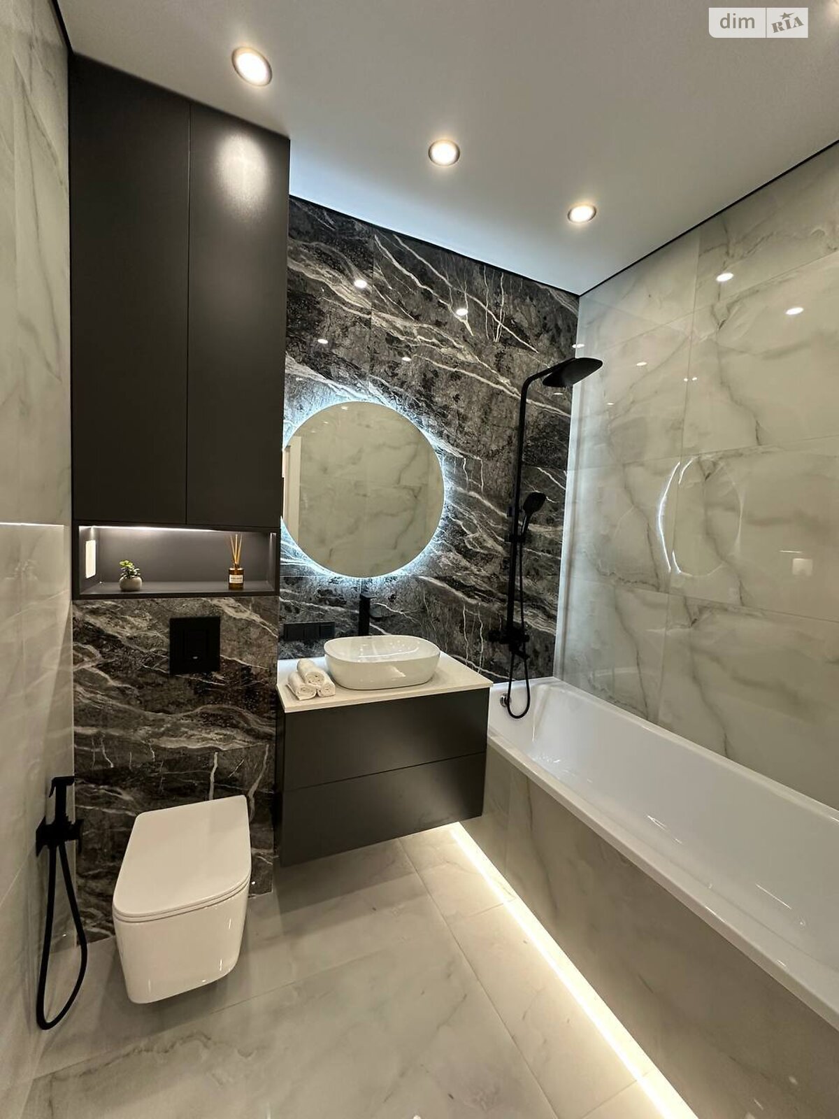 Продажа двухкомнатной квартиры в Одессе, на ул. Краснова 63, район Судостроитель фото 1