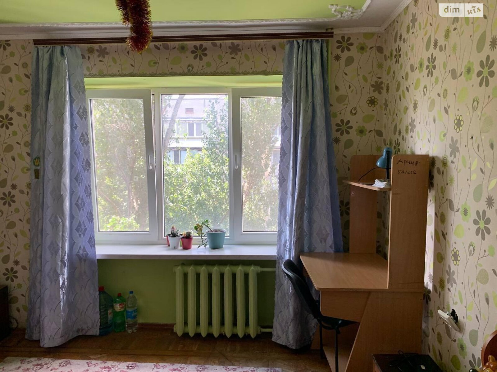 Продажа трехкомнатной квартиры в Одессе, на ул. Виталия Гулаева, район Судостроитель фото 1