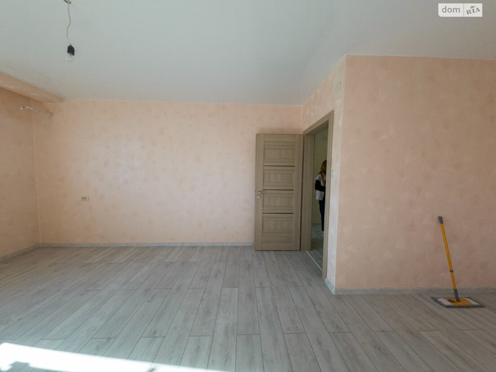 Продаж однокімнатної квартири в Одесі, на вул. Академіка Сахарова, район Пересипський фото 1 Продаж однокімнатної квартири в Одесі, на вул. Академіка Сахарова, район Пересипський фото 1