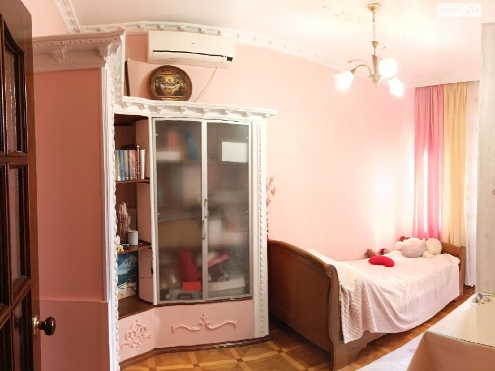 Продажа четырехкомнатной квартиры в Одессе, на ул. Балковская, район Пересыпский фото 1