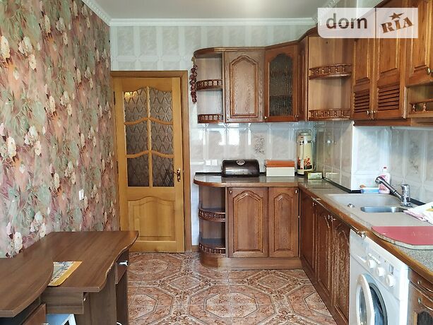 Продажа пятикомнатной квартиры в Одессе, на просп. Добровольского, район Суворовский фото 1 Продажа пятикомнатной квартиры в Одессе, на просп. Добровольского, район Суворовский фото 1