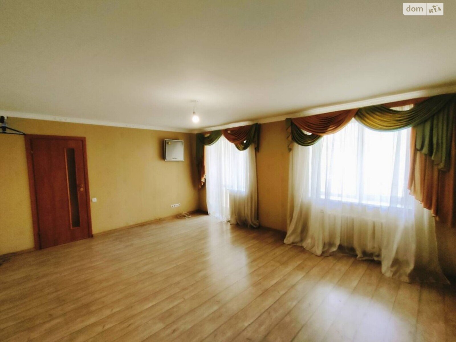 Продаж двокімнатної квартири в Одесі, на вул. Владислава Бувалкіна 95, район Пересипський фото 1