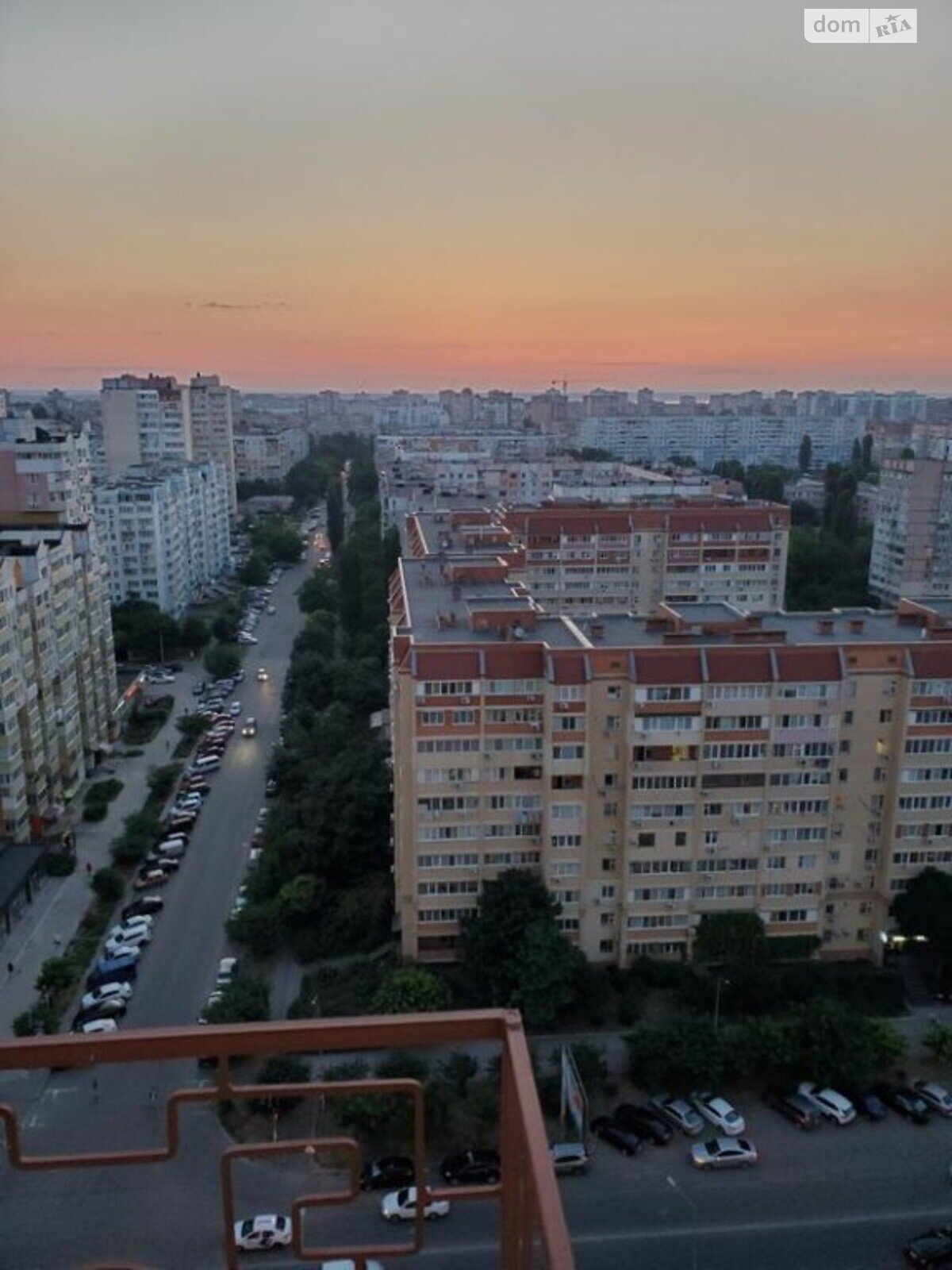 Продаж двокімнатної квартири в Одесі, на вул. Академіка Сахарова, район Пересипський фото 1