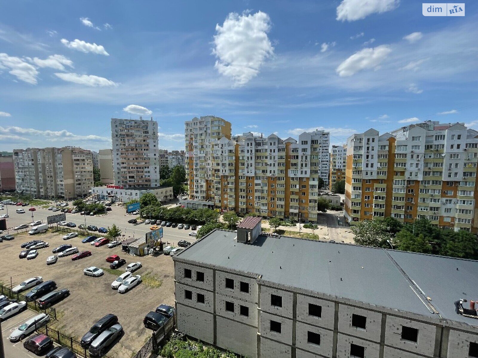 Продажа трехкомнатной квартиры в Одессе, на ул. Академика Сахарова, район Пересыпский фото 1 Продажа трехкомнатной квартиры в Одессе, на ул. Академика Сахарова, район Пересыпский фото 1