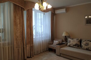 Продажа двухкомнатной квартиры в Одессе, на ул. Академика Заболотного, район Пересыпский фото 2