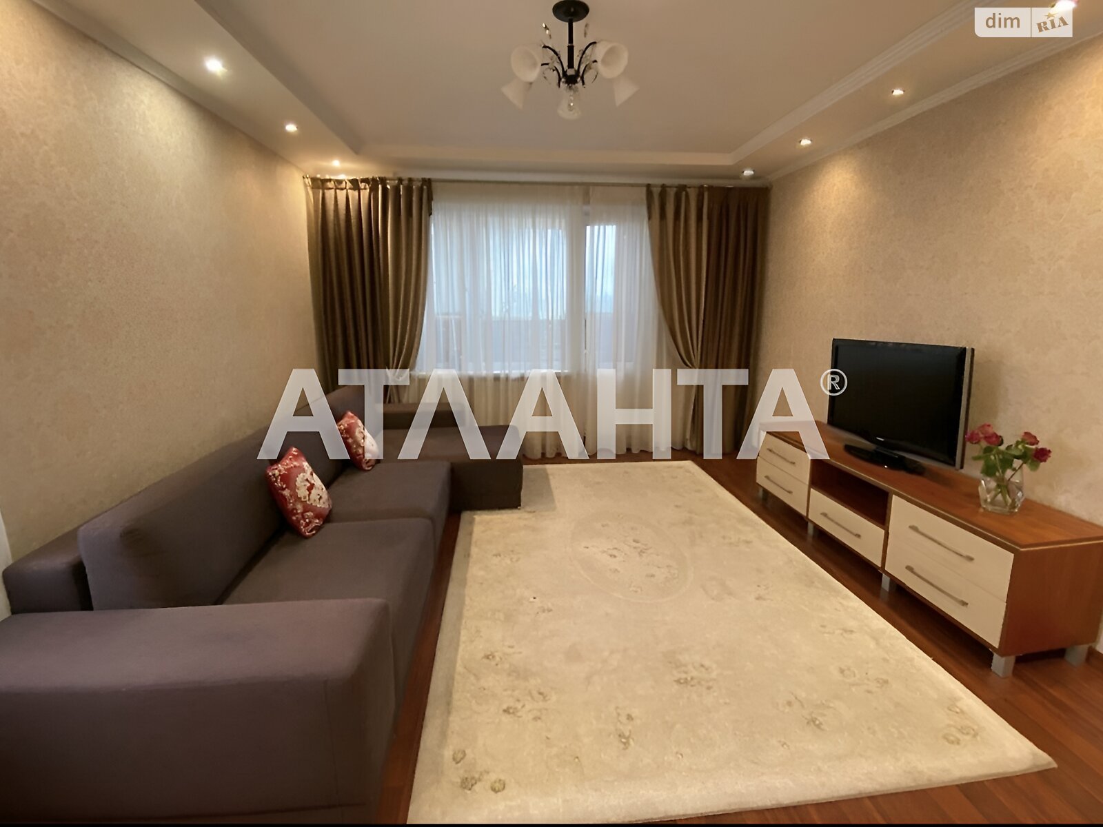 Продажа трехкомнатной квартиры в Одессе, на ул. Крымская 84, район Пересыпский фото 1 Продажа трехкомнатной квартиры в Одессе, на ул. Крымская 84, район Пересыпский фото 1