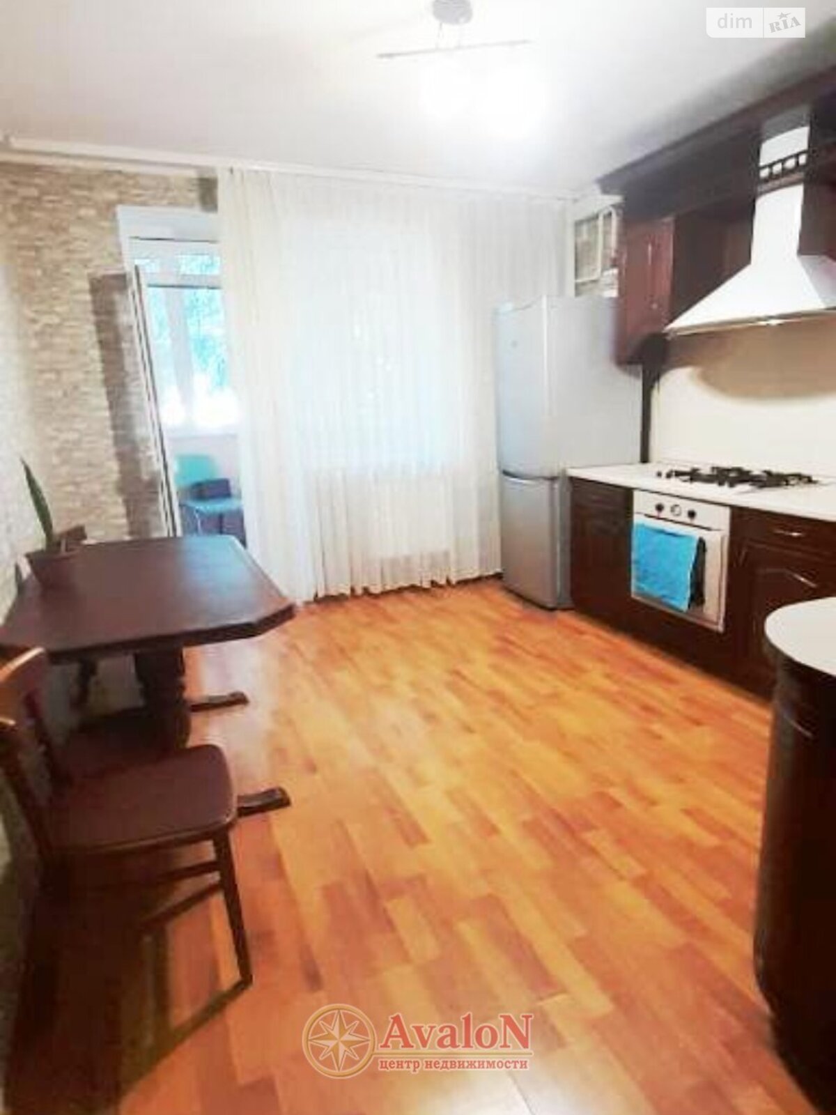 Продажа трехкомнатной квартиры в Одессе, на ул. Марсельская 32, район Пересыпский фото 1 Продажа трехкомнатной квартиры в Одессе, на ул. Марсельская 32, район Пересыпский фото 1