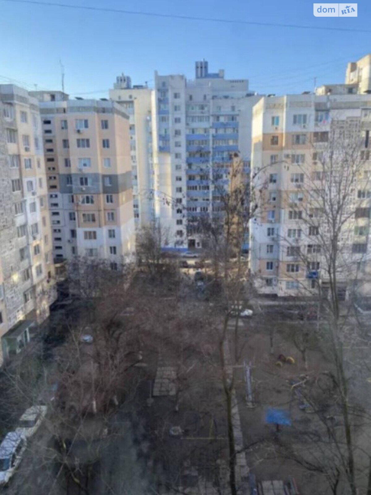 Продаж трикімнатної квартири в Одесі, на вул. Ярослава Баіса, район Пересипський фото 1 Продаж трикімнатної квартири в Одесі, на вул. Ярослава Баіса, район Пересипський фото 1