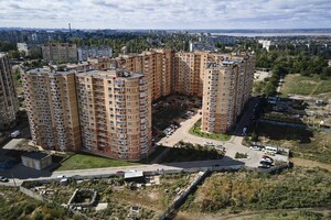 Продажа двухкомнатной квартиры в Одессе, на ул. Паустовского 42, район Пересыпский фото 2