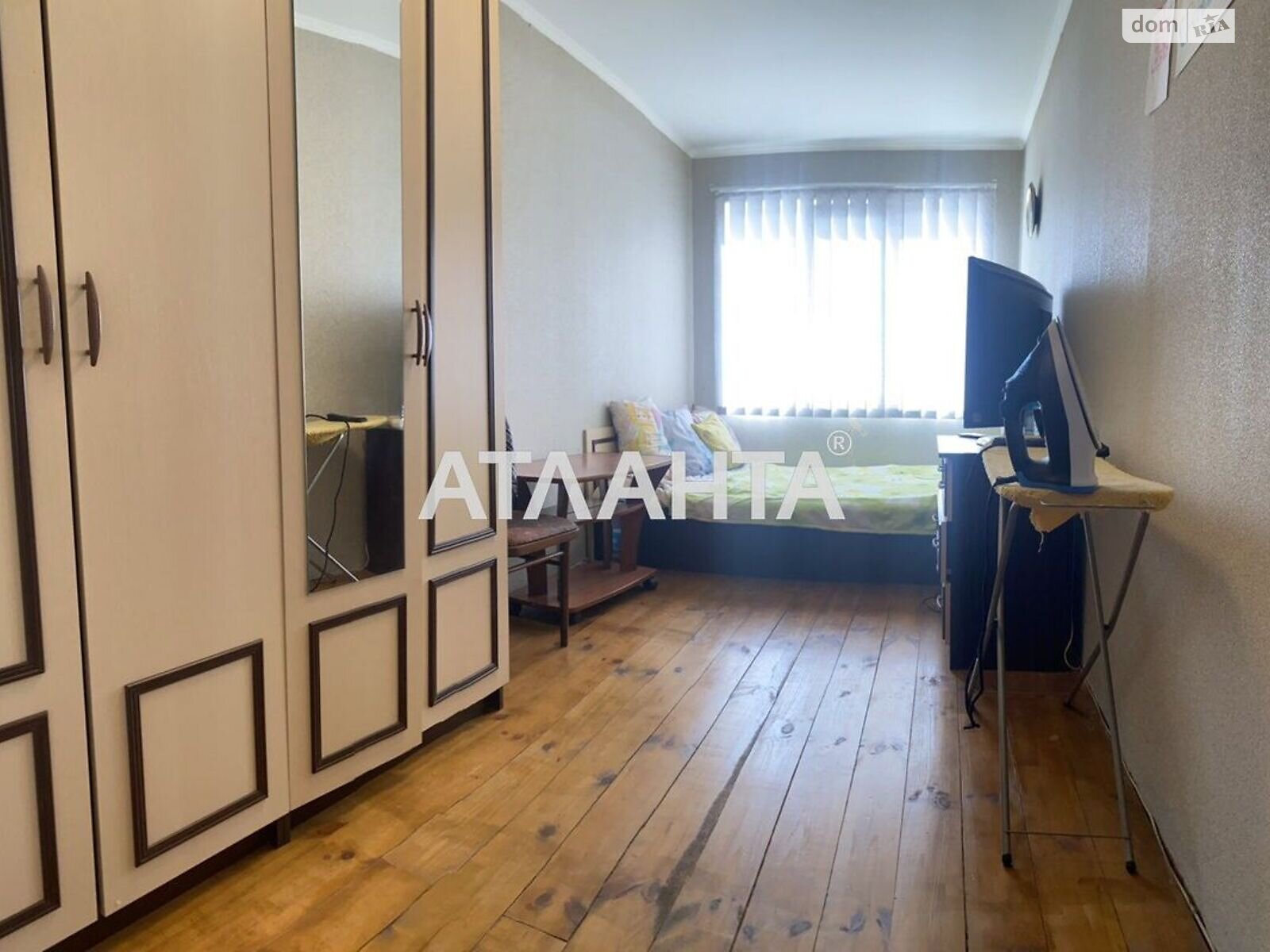 Продажа трехкомнатной квартиры в Одессе, на ул. Атамана Чепиги, район Пересыпский фото 1