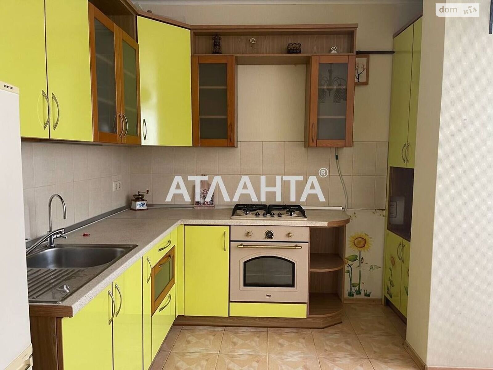 Продажа двухкомнатной квартиры в Одессе, на ул. Академика Сахарова 36, район Пересыпский фото 1