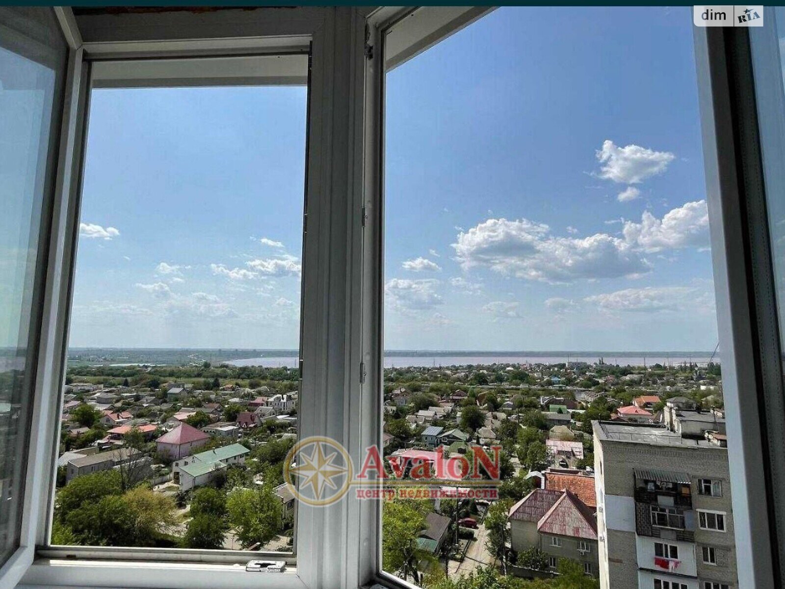Продажа однокомнатной квартиры в Одессе, на просп. Добровольского 63, район Пересыпский фото 1