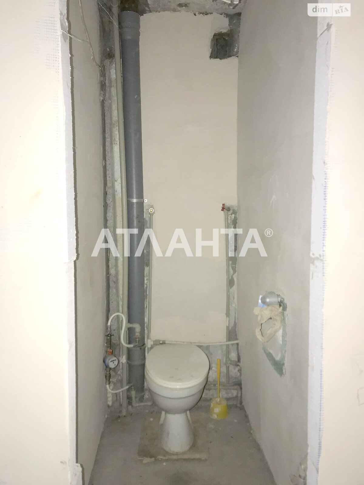 Продаж чотирикімнатної квартири в Одесі, на вул. Академіка Заболотного, район Пересипський фото 1 Продаж чотирикімнатної квартири в Одесі, на вул. Академіка Заболотного, район Пересипський фото 1