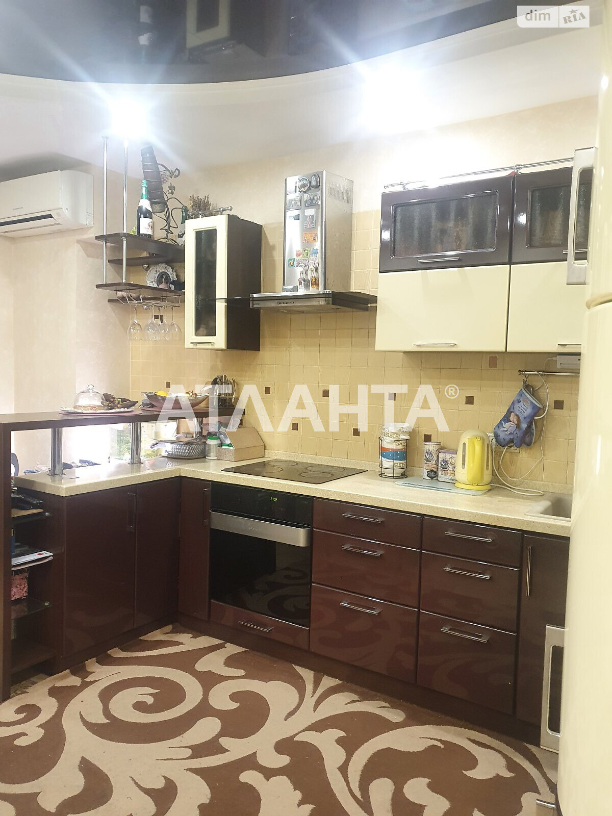 Продажа двухкомнатной квартиры в Одессе, на ул. Академика Сахарова 36, район Пересыпский фото 1 Продажа двухкомнатной квартиры в Одессе, на ул. Академика Сахарова 36, район Пересыпский фото 1