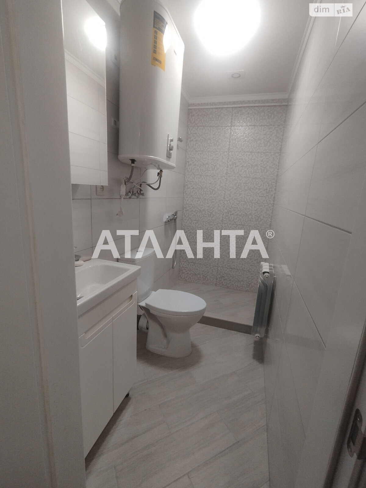 Продажа трехкомнатной квартиры в Одессе, на ул. Капитана Кузнецова, район Пересыпский фото 2 Продажа трехкомнатной квартиры в Одессе, на ул. Капитана Кузнецова, район Пересыпский фото 2