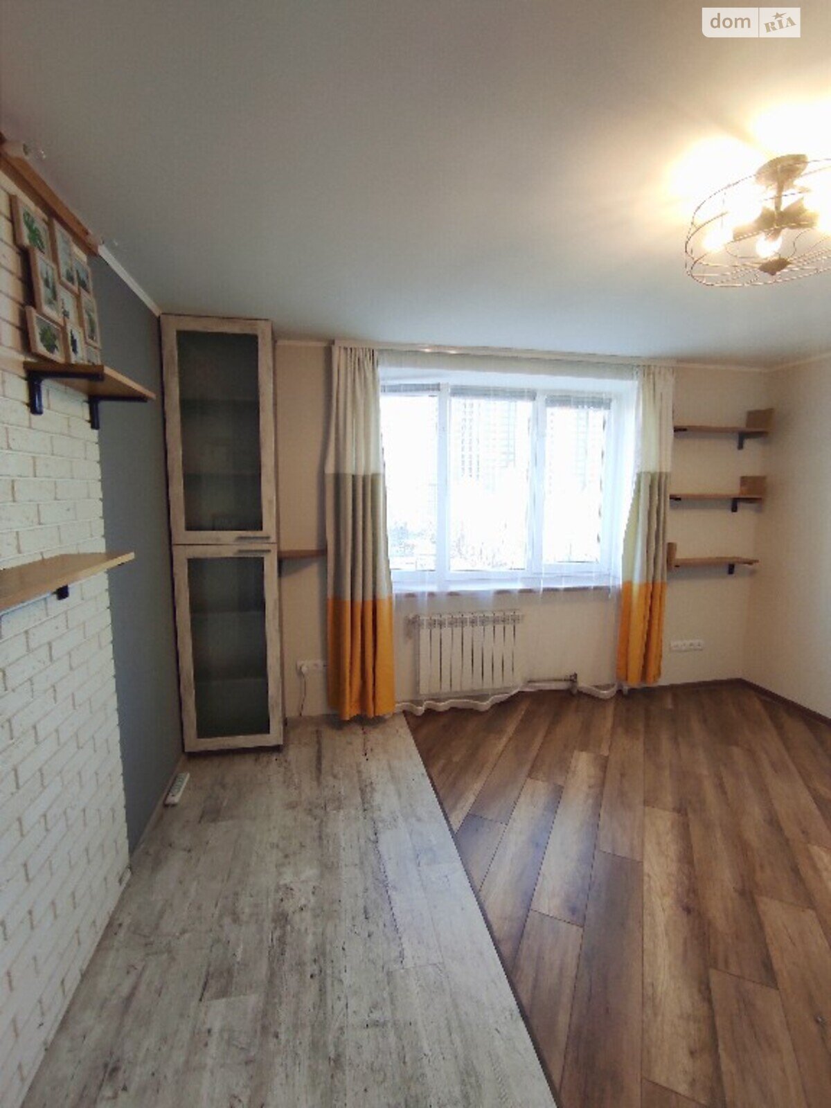 Продажа двухкомнатной квартиры в Одессе, на просп. Адмиральский 8, район Ближние Мельницы фото 1