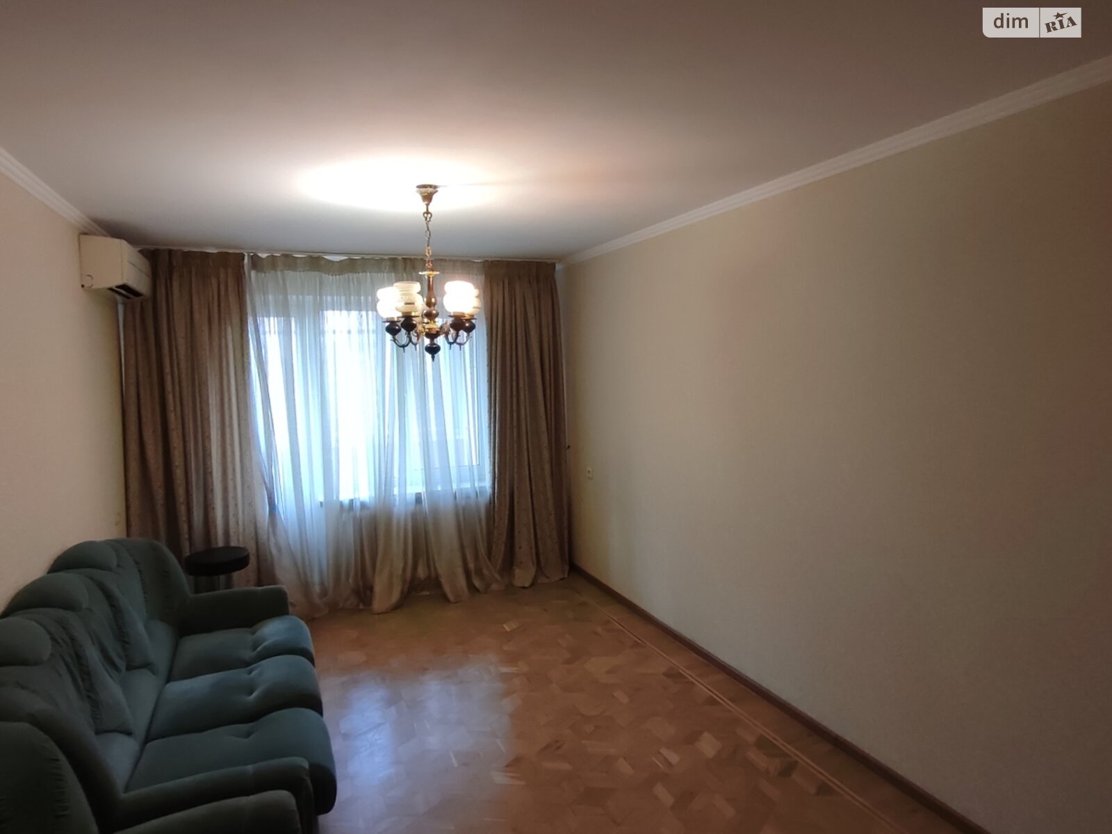 Продаж трикімнатної квартири в Одесі, на вул. Академіка Корольова, район Таїрова фото 1 Продаж трикімнатної квартири в Одесі, на вул. Академіка Корольова, район Таїрова фото 1