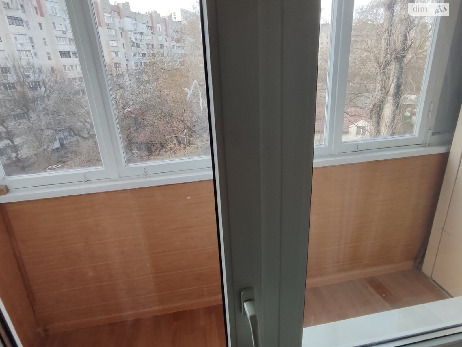 Продаж трикімнатної квартири в Одесі, на вул. Академіка Корольова, район Таїрова фото 1 Продаж трикімнатної квартири в Одесі, на вул. Академіка Корольова, район Таїрова фото 1