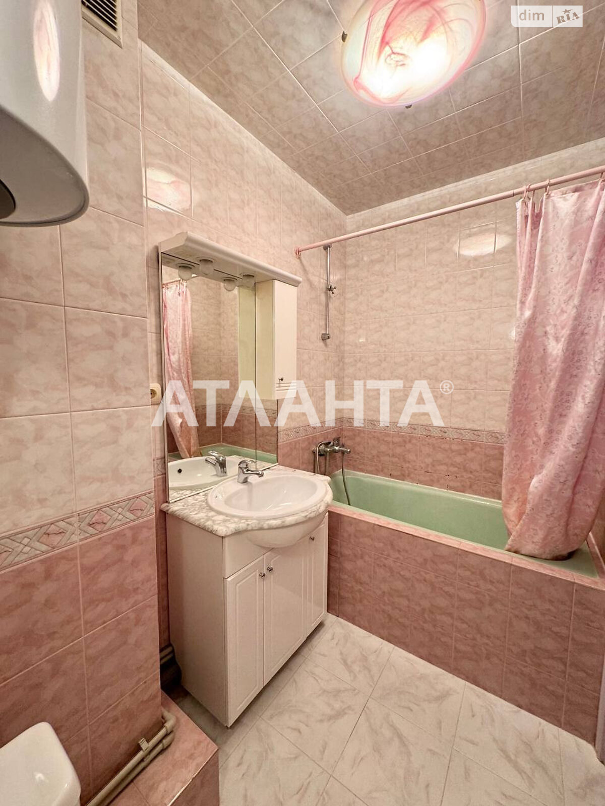 Продажа двухкомнатной квартиры в Одессе, на ул. Академика Королева, район Таирова фото 1 Продажа двухкомнатной квартиры в Одессе, на ул. Академика Королева, район Таирова фото 1