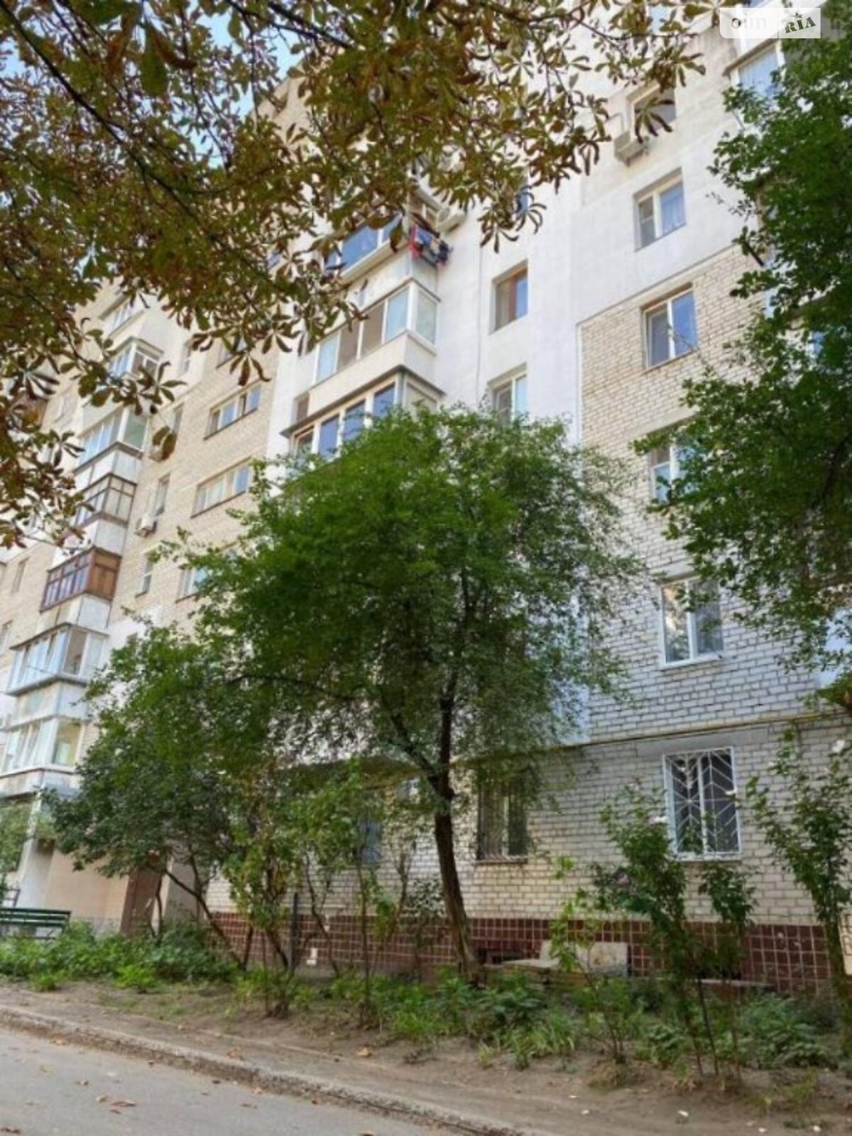 Продажа четырехкомнатной квартиры в Одессе, на ул. Ильфа и Петрова, район Таирова фото 1