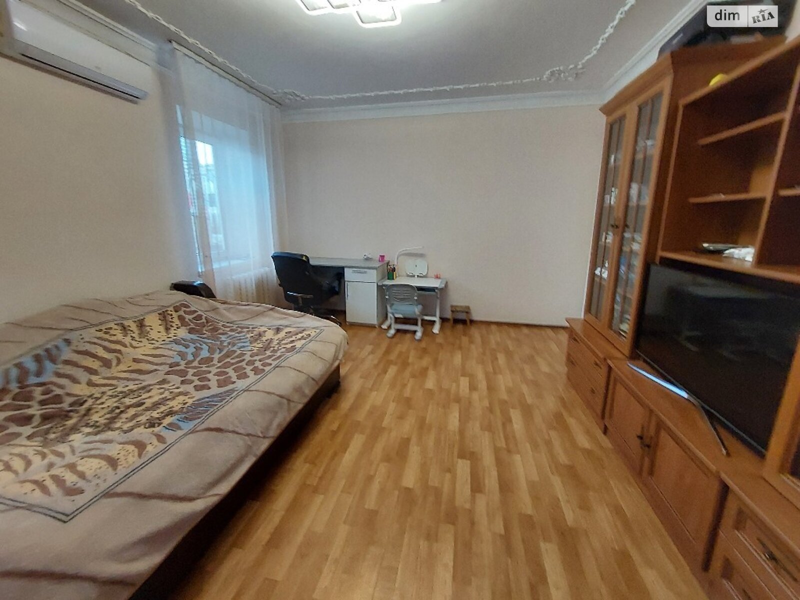 Продажа двухкомнатной квартиры в Одессе, на ул. Ильфа и Петрова, район Таирова фото 1