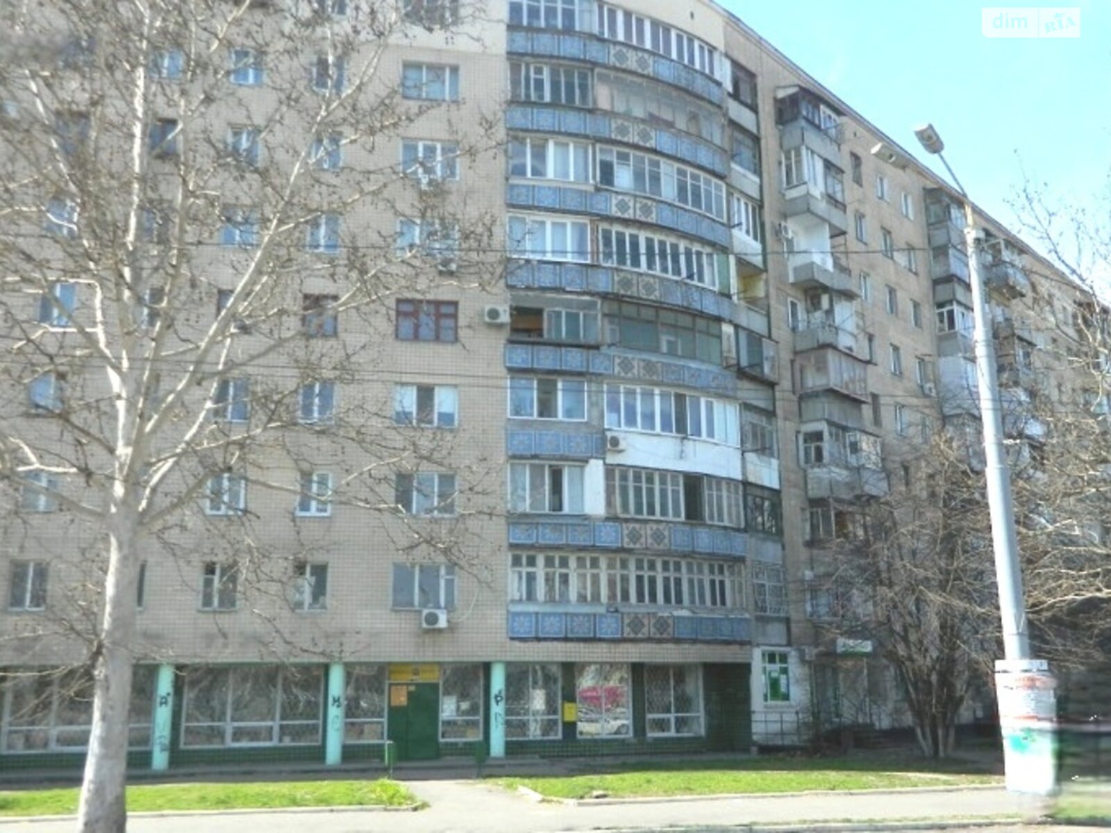 Продажа трехкомнатной квартиры в Одессе, на ул. Инглези 1, район Таирова фото 1 Продажа трехкомнатной квартиры в Одессе, на ул. Инглези 1, район Таирова фото 1