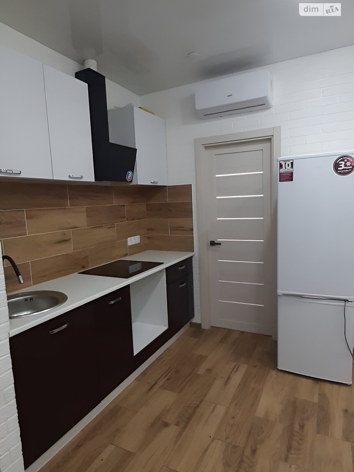 Продаж однокімнатної квартири в Одесі, на вул. Перлинна 8, район Таїрова фото 1 Продаж однокімнатної квартири в Одесі, на вул. Перлинна 8, район Таїрова фото 1