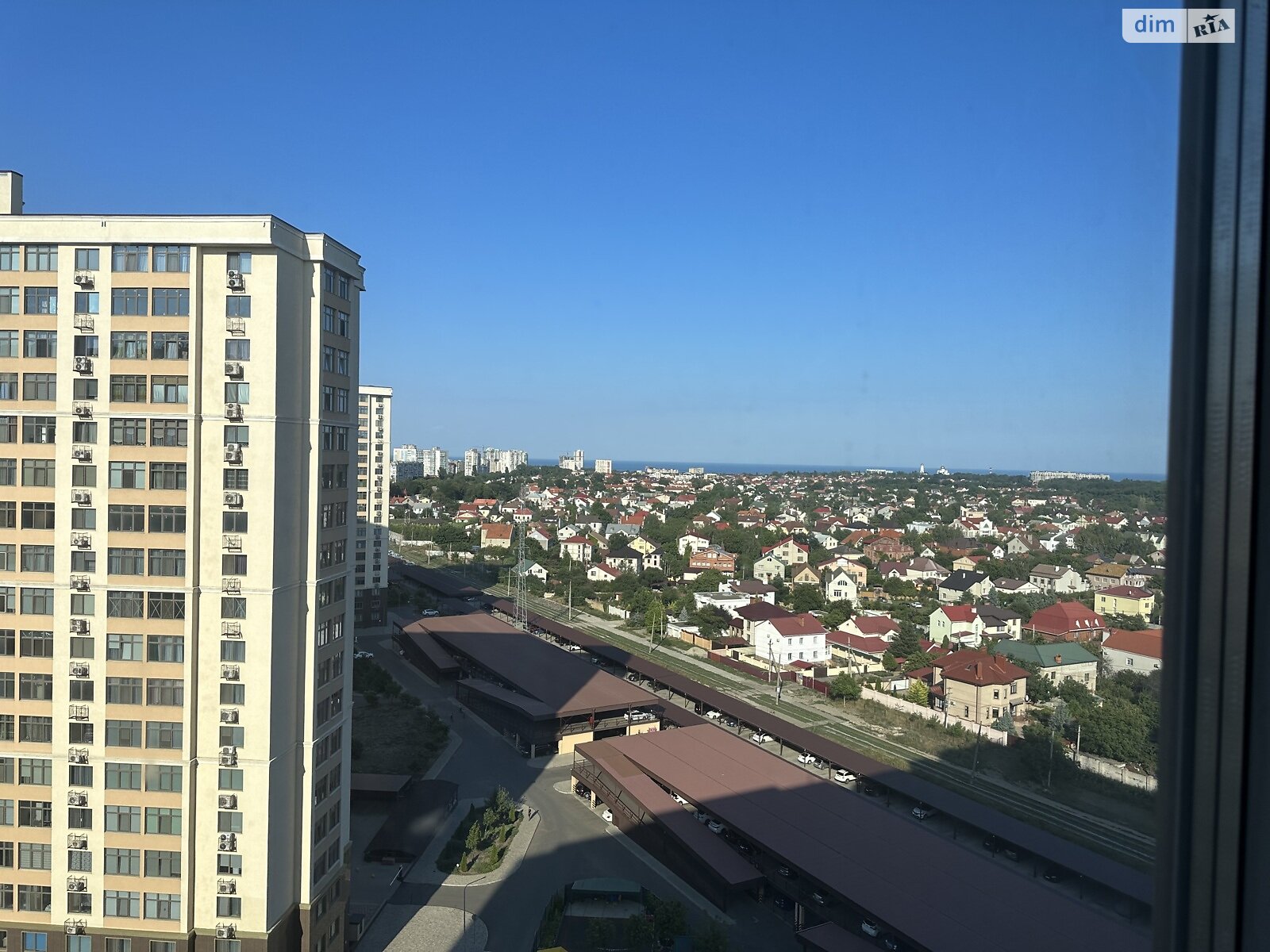 Продажа трехкомнатной квартиры в Одессе, на ул. Жемчужная 1Б, район Таирова фото 1